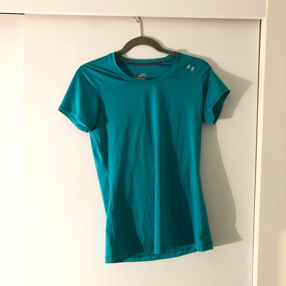 Under Armour Women’s workout t-shirt